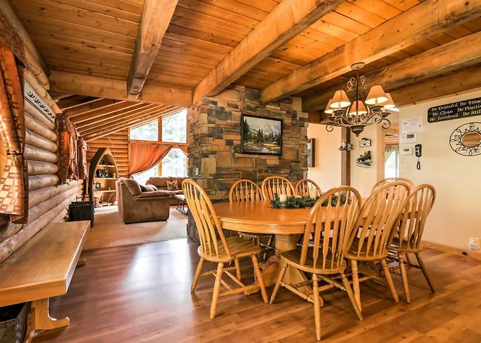 Cozy Utah Cabin With Deck And Fire Pit!